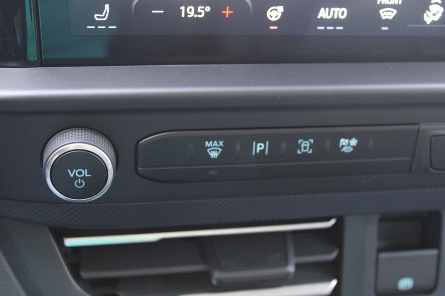 Ford Transit Custom 320 2.5 PHEV L2H1 Sport 233pk | 0,99% Renteactie! | Inklapbare trekhaak | 19 inch lichtmetalen Sport velgen (mat zwart) | Verwarmbaar stuurwiel  | Navigatie systeem | B&O speakers