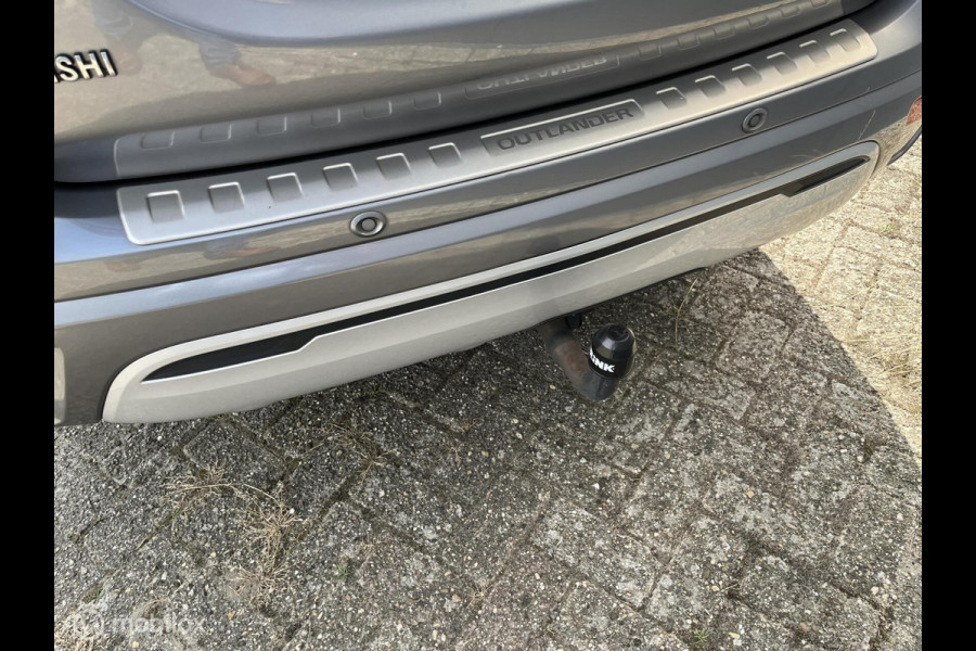 Mitsubishi Outlander 2.4 PHEV Instyle|trekaak|Carplay|leer