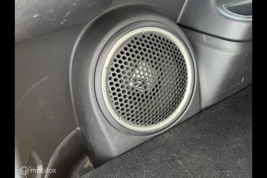 Mitsubishi Outlander 2.4 PHEV Instyle|trekaak|Carplay|leer
