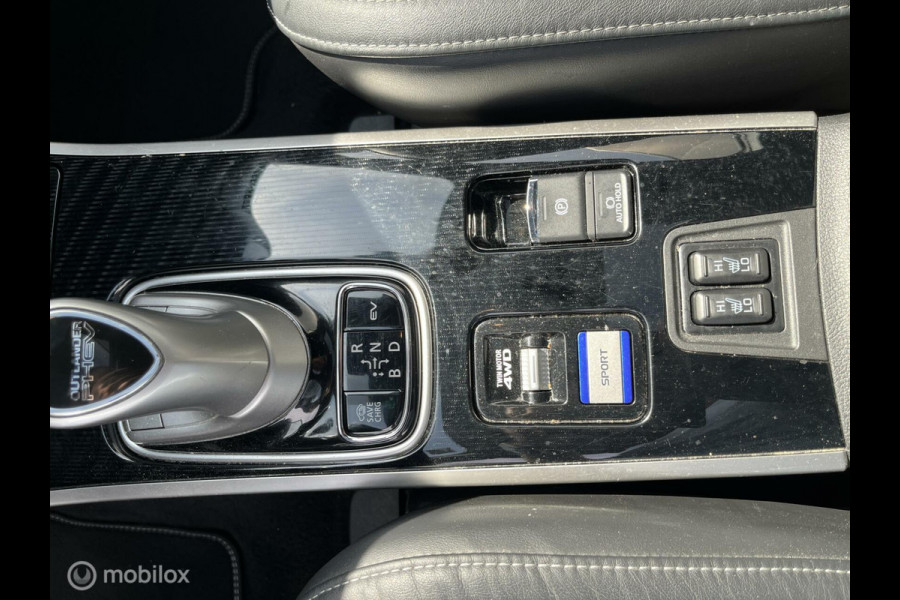 Mitsubishi Outlander 2.4 PHEV Instyle|trekaak|Carplay|leer