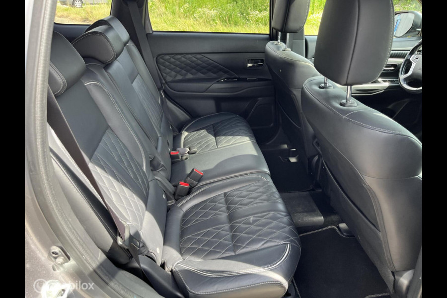 Mitsubishi Outlander 2.4 PHEV Instyle|trekaak|Carplay|leer