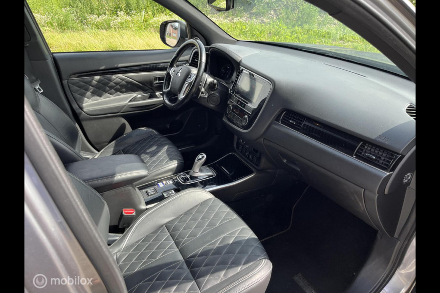 Mitsubishi Outlander 2.4 PHEV Instyle|trekaak|Carplay|leer