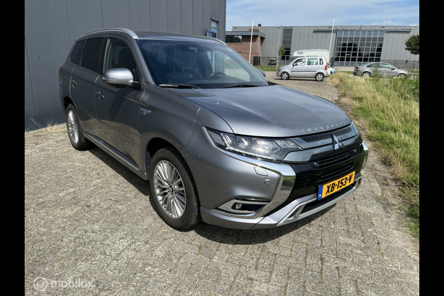 Mitsubishi Outlander 2.4 PHEV Instyle|trekaak|Carplay|leer
