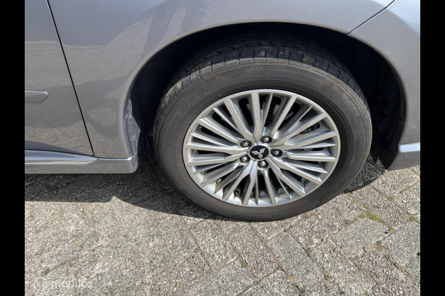 Mitsubishi Outlander 2.4 PHEV Instyle|trekaak|Carplay|leer