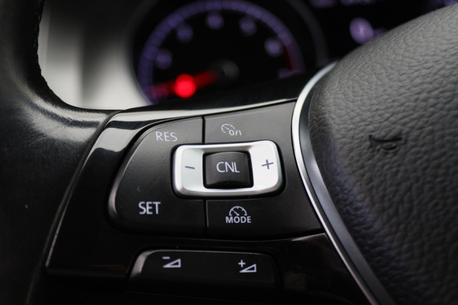 Volkswagen GOLF Variant 1.0 TSI DSG Comfortline Climate, Cruise, Navigatie, Bluetooth, Apple Carplay, PDC, DAB, 16''