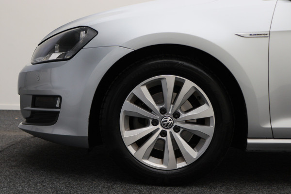 Volkswagen GOLF Variant 1.0 TSI DSG Comfortline Climate, Cruise, Navigatie, Bluetooth, Apple Carplay, PDC, DAB, 16''