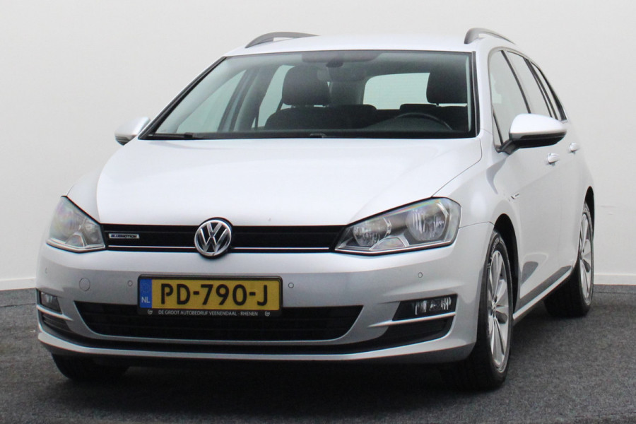 Volkswagen GOLF Variant 1.0 TSI DSG Comfortline Climate, Cruise, Navigatie, Bluetooth, Apple Carplay, PDC, DAB, 16''