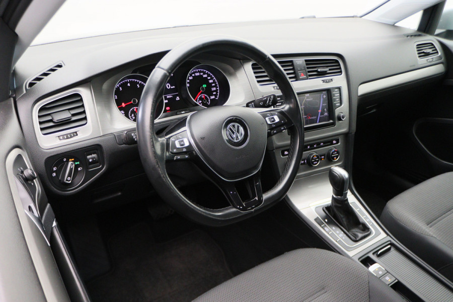 Volkswagen GOLF Variant 1.0 TSI DSG Comfortline Climate, Cruise, Navigatie, Bluetooth, Apple Carplay, PDC, DAB, 16''