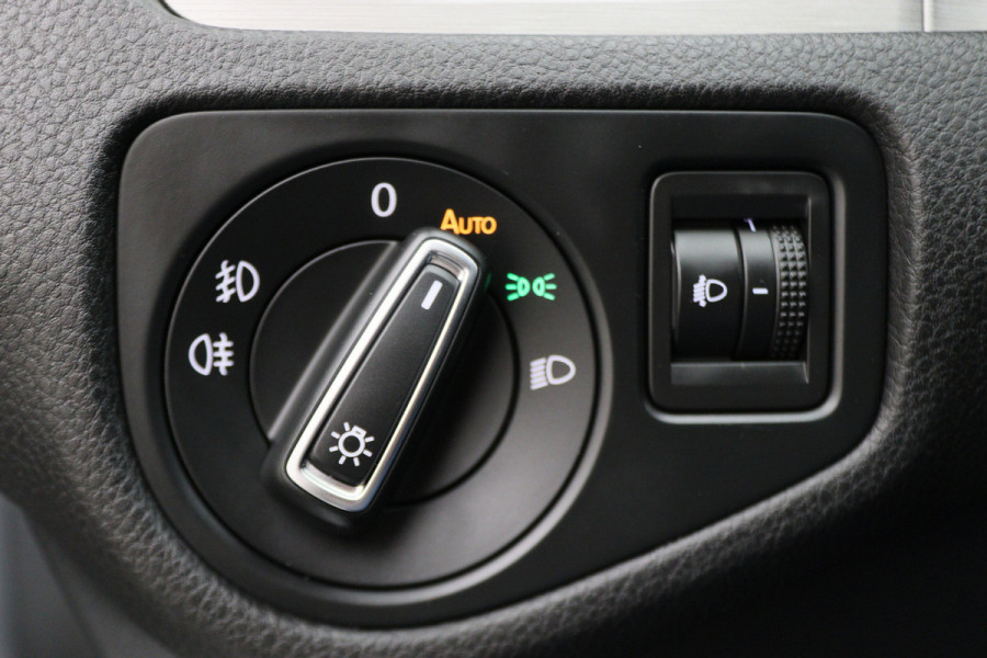 Volkswagen GOLF Variant 1.0 TSI DSG Comfortline Climate, Cruise, Navigatie, Bluetooth, Apple Carplay, PDC, DAB, 16''