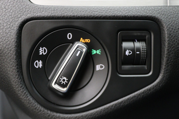 Volkswagen GOLF Variant 1.0 TSI DSG Comfortline Climate, Cruise, Navigatie, Bluetooth, Apple Carplay, PDC, DAB, 16''
