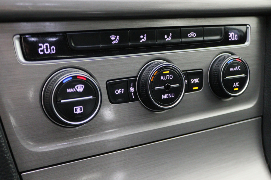 Volkswagen GOLF Variant 1.0 TSI DSG Comfortline Climate, Cruise, Navigatie, Bluetooth, Apple Carplay, PDC, DAB, 16''