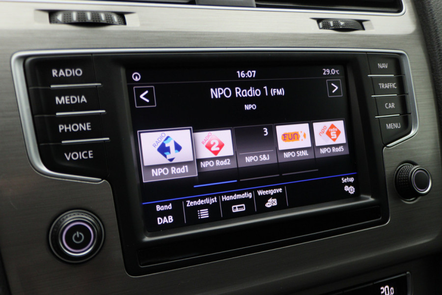 Volkswagen GOLF Variant 1.0 TSI DSG Comfortline Climate, Cruise, Navigatie, Bluetooth, Apple Carplay, PDC, DAB, 16''