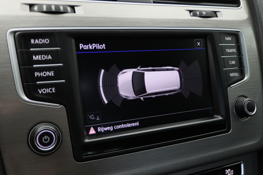 Volkswagen GOLF Variant 1.0 TSI DSG Comfortline Climate, Cruise, Navigatie, Bluetooth, Apple Carplay, PDC, DAB, 16''