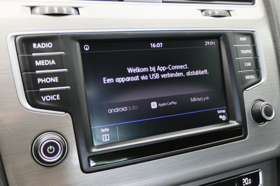 Volkswagen GOLF Variant 1.0 TSI DSG Comfortline Climate, Cruise, Navigatie, Bluetooth, Apple Carplay, PDC, DAB, 16''