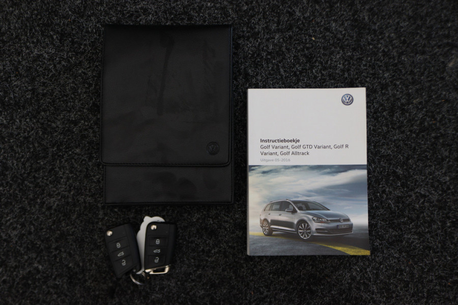 Volkswagen GOLF Variant 1.0 TSI DSG Comfortline Climate, Cruise, Navigatie, Bluetooth, Apple Carplay, PDC, DAB, 16''