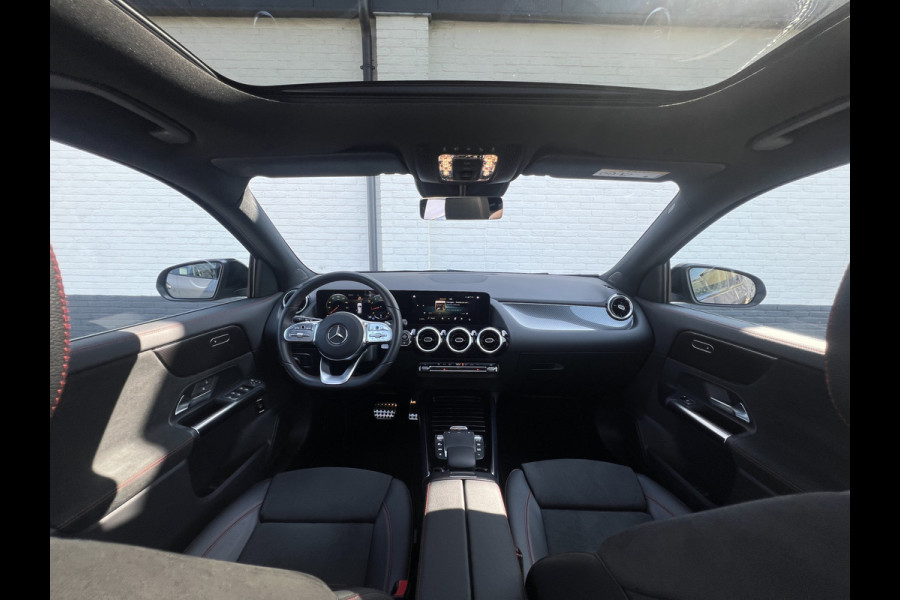 Mercedes-Benz GLA 200 AMG Line | Night | Pano | 360 Camera | Dodehoek