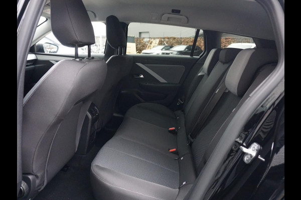 Opel Astra Sports Tourer 1.2 Turbo Business Edition