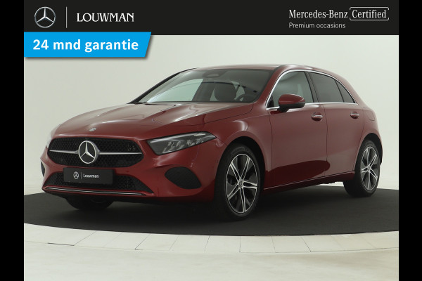 Mercedes-Benz A-Klasse 250 e Plug-In Hybride | Trekhaak | Draadloos oplaadsysteem voor mobiele eindapparaten |  Dodehoekassistent | Extra USB-poorten | Parkeerpakket met achteruitrijcamera | Sfeerverlichting |