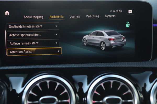 Mercedes-Benz A-Klasse A 220 AMG Line / 2X MEMORY / KEYLESS / CAMERA / CARPLAY