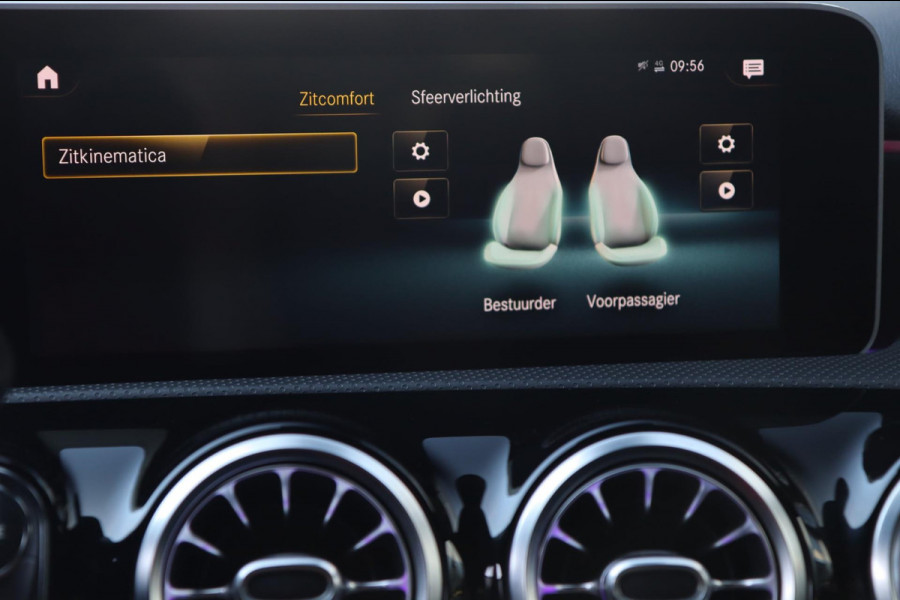 Mercedes-Benz A-Klasse A 220 AMG Line / 2X MEMORY / KEYLESS / CAMERA / CARPLAY