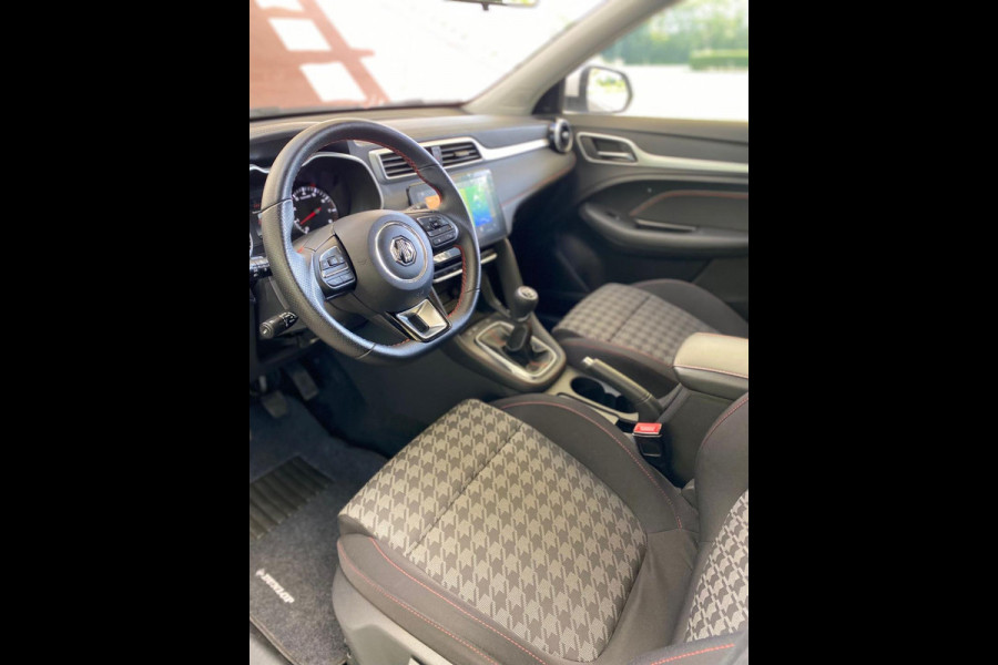 MG ZS 1.5 Comfort Line Carplay Navi Airco