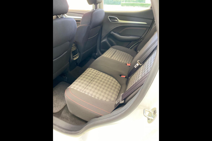 MG ZS 1.5 Comfort Line Carplay Navi Airco