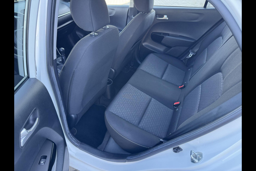 Kia Picanto 1.0 CVVT ComfortPlusLine Navigator | Nederlandse dealer onderhouden auto | Navigatie | Achteruitrijcamera | Apple Carplay