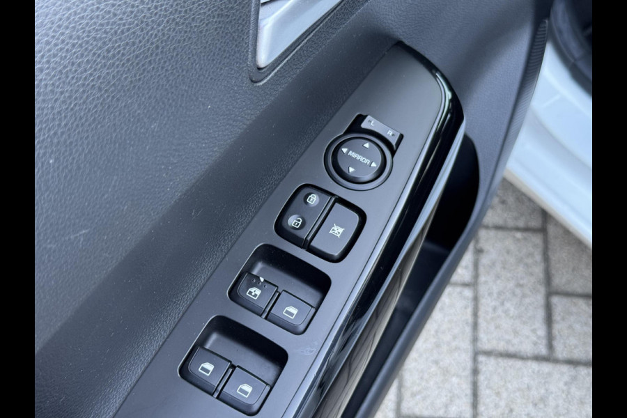 Kia Picanto 1.0 CVVT ComfortPlusLine Navigator | Nederlandse dealer onderhouden auto | Navigatie | Achteruitrijcamera | Apple Carplay