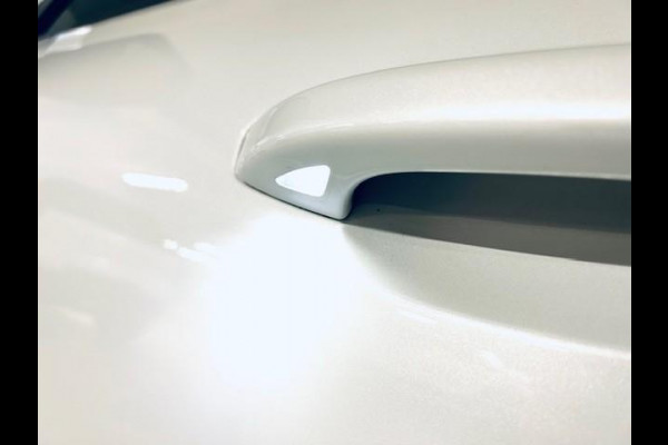 Volvo XC40 T5 262PK Automaat Recharge Ultimate Dark / Adaptieve Cruisecontrol / Elektr. schuifdak / Leer / Stoelverwarming / Stuurverwarming / Elektrische Stoelen / Trekhaak / Elektr. achterklep / Harman Kardon / 360 graden camera