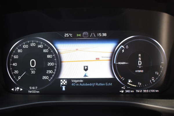 Volvo XC40 T5 262PK Automaat Recharge Ultimate Dark / Adaptieve Cruisecontrol / Elektr. schuifdak / Leer / Stoelverwarming / Stuurverwarming / Elektrische Stoelen / Trekhaak / Elektr. achterklep / Harman Kardon / 360 graden camera