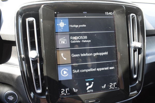 Volvo XC40 T5 262PK Automaat Recharge Ultimate Dark / Adaptieve Cruisecontrol / Elektr. schuifdak / Leer / Stoelverwarming / Stuurverwarming / Elektrische Stoelen / Trekhaak / Elektr. achterklep / Harman Kardon / 360 graden camera