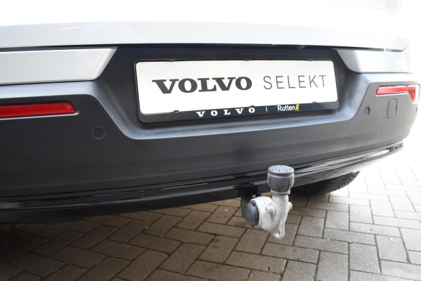 Volvo XC40 T5 262PK Automaat Recharge Ultimate Dark / Adaptieve Cruisecontrol / Elektr. schuifdak / Leer / Stoelverwarming / Stuurverwarming / Elektrische Stoelen / Trekhaak / Elektr. achterklep / Harman Kardon / 360 graden camera