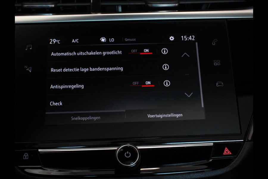 Opel Corsa 1.2 Elegance Sky Climate control Cruise control LED Panoramadak Stuurverwarming Stoelverwarming 360 camera Apple Carplay/ Android Auto