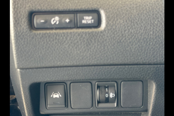 Nissan QASHQAI 140PK 1.3 DIG-T N-Connecta Panoramadak|360cam|Keyless