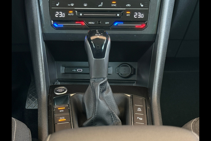 Volkswagen Tiguan 1.5 TSI DSG Elegance IQ light|Elek Trekhaak|Virtual|Camera