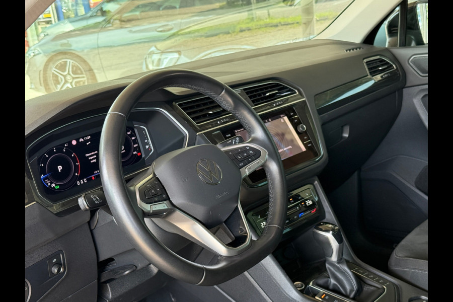Volkswagen Tiguan 1.5 TSI DSG Elegance IQ light|Elek Trekhaak|Virtual|Camera