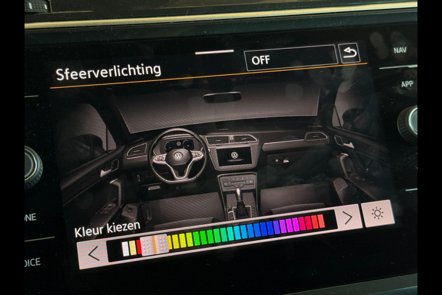 Volkswagen Tiguan 1.5 TSI DSG Elegance IQ light|Elek Trekhaak|Virtual|Camera