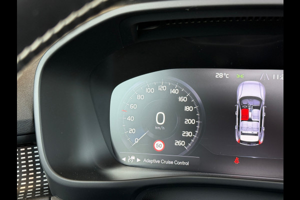 Volvo XC40 1.5 T5 Twin Engine R-Design Adap Cruise|Pano|360c|Trekhaak