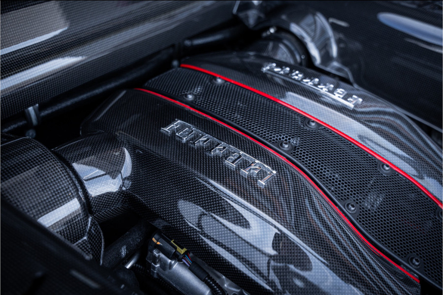 Ferrari 488 3.9 Pista - Lift | Full Carbon Pack | Camera | Dealer O.H.