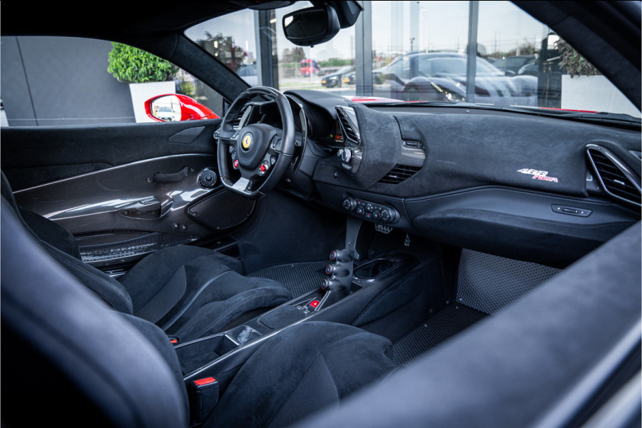 Ferrari 488 3.9 Pista - Lift | Full Carbon Pack | Camera | Dealer O.H.
