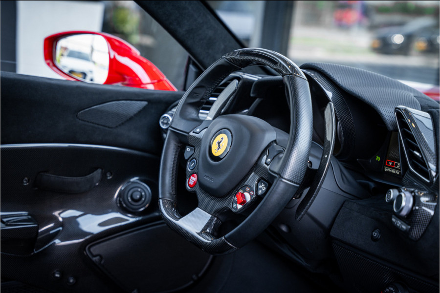 Ferrari 488 3.9 Pista - Lift | Full Carbon Pack | Camera | Dealer O.H.
