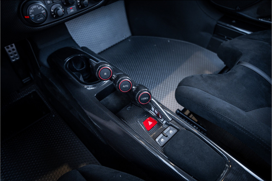 Ferrari 488 3.9 Pista - Lift | Full Carbon Pack | Camera | Dealer O.H.