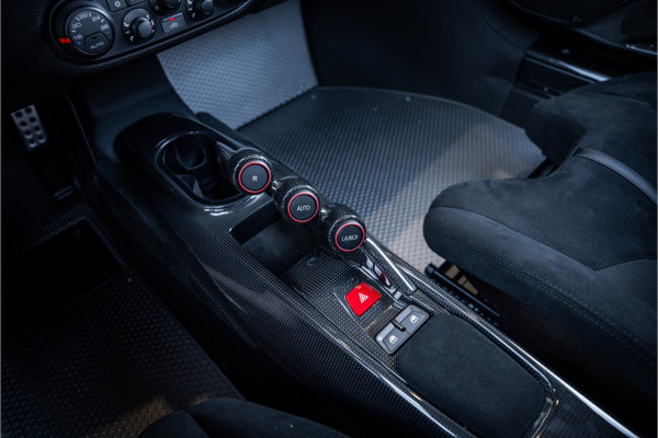 Ferrari 488 3.9 Pista - Lift | Full Carbon Pack | Camera | Dealer O.H.