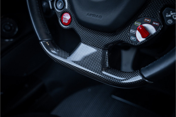 Ferrari 488 3.9 Pista - Lift | Full Carbon Pack | Camera | Dealer O.H.