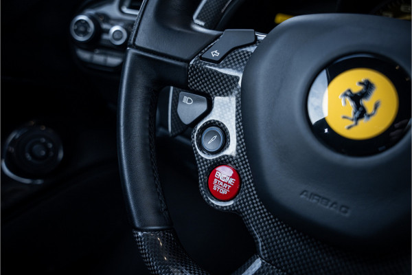 Ferrari 488 3.9 Pista - Lift | Full Carbon Pack | Camera | Dealer O.H.