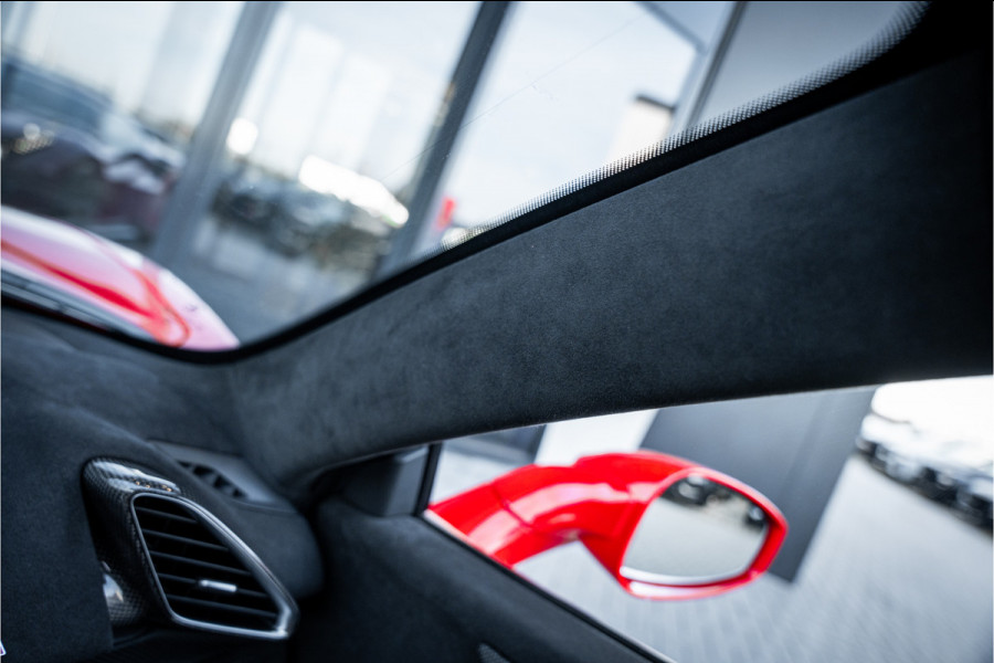 Ferrari 488 3.9 Pista - Lift | Full Carbon Pack | Camera | Dealer O.H.