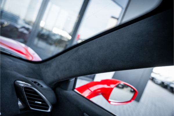 Ferrari 488 3.9 Pista - Lift | Full Carbon Pack | Camera | Dealer O.H.