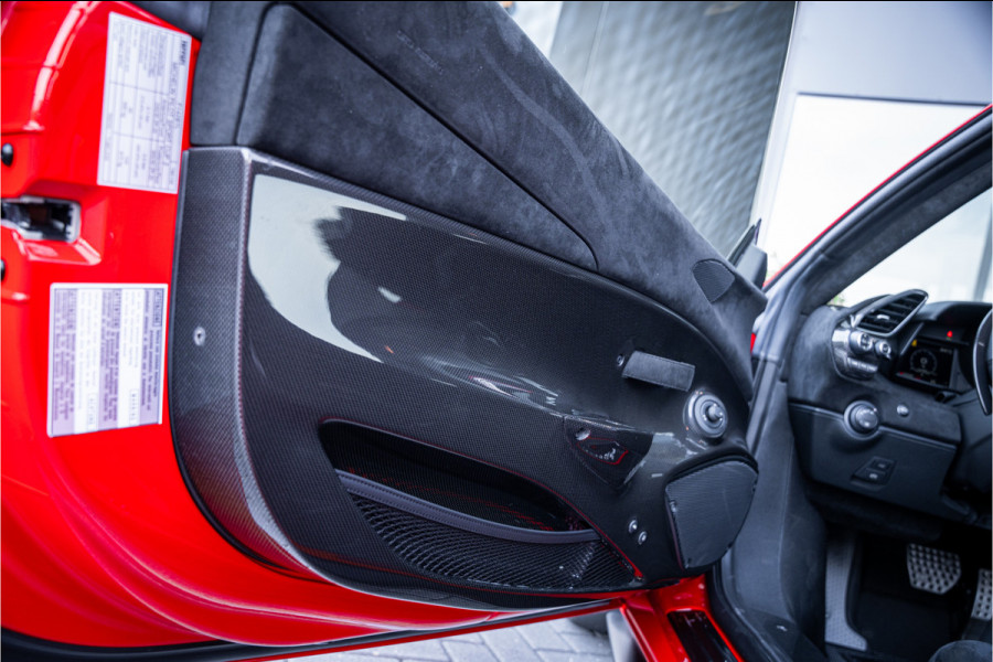 Ferrari 488 3.9 Pista - Lift | Full Carbon Pack | Camera | Dealer O.H.