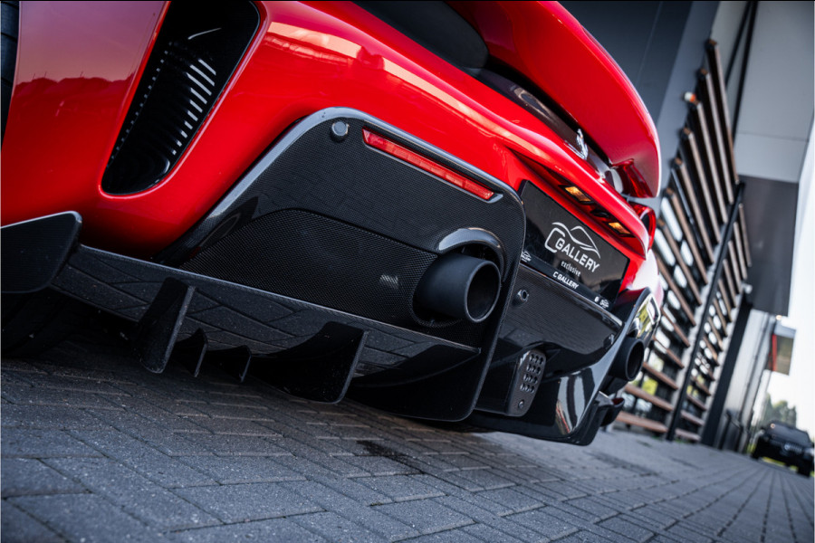 Ferrari 488 3.9 Pista - Lift | Full Carbon Pack | Camera | Dealer O.H.