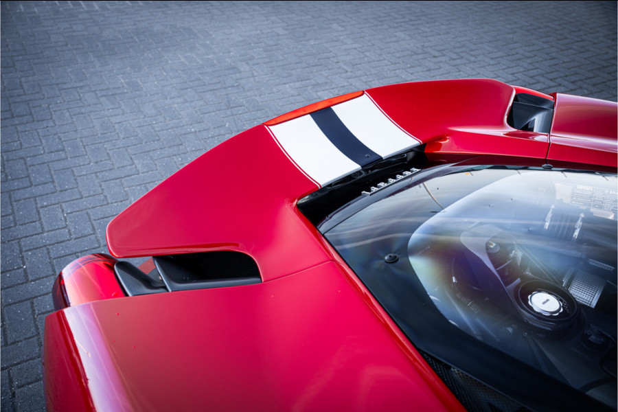 Ferrari 488 3.9 Pista - Lift | Full Carbon Pack | Camera | Dealer O.H.